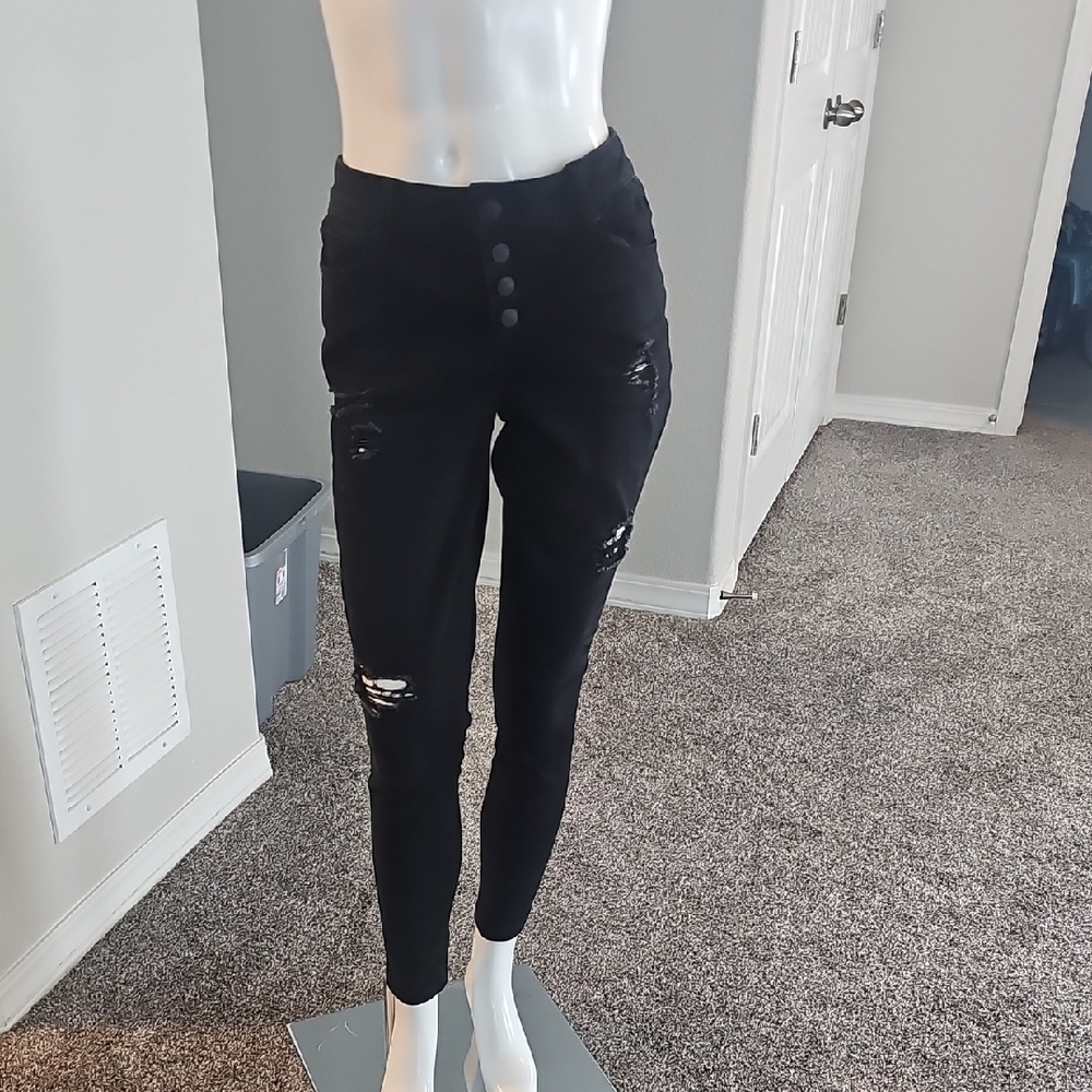 Women's Black Distressed Jeans